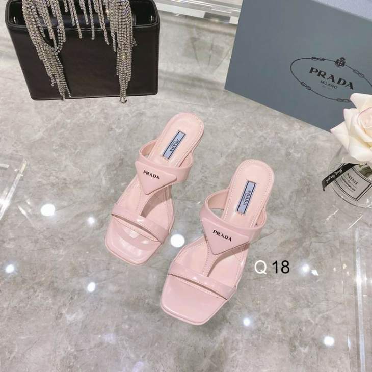 Picture of Prada Slippers _SKUPradasz35-39X0105184